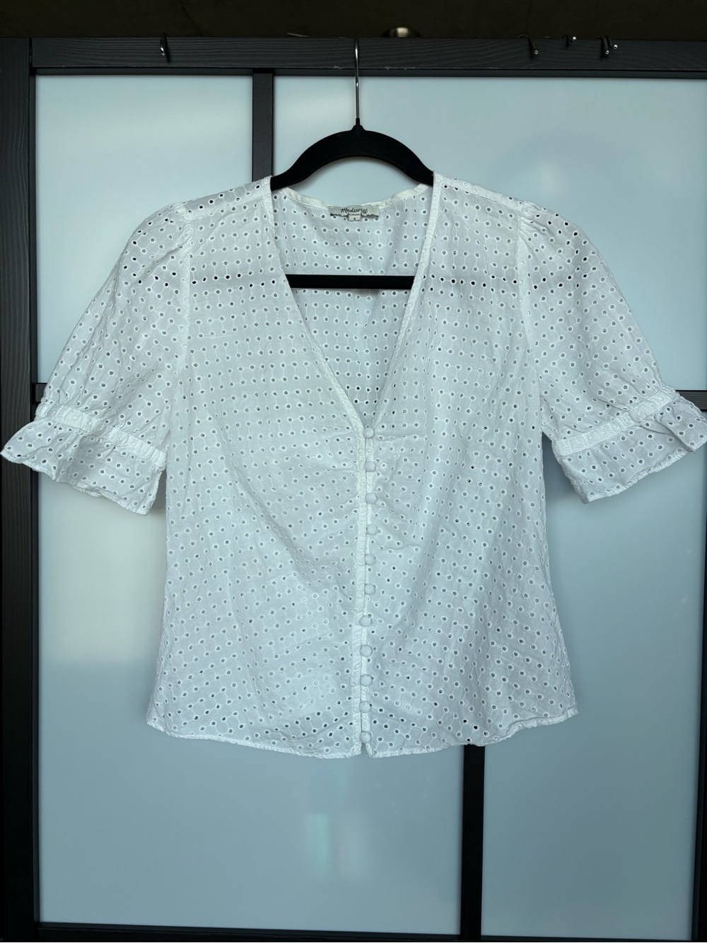 Madewell White Eyelet Button Front Ruffle Sleeve Blouse Size 6